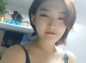 颜值爆表学生妹淫穴任操，制服诱惑娇喘连连！ 海报
