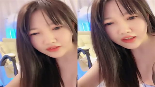近拍特写！黑丝肥臀巨乳骚货淫声浪语挑逗 掰开粉嫩蜜穴遭假阳具暴插实录 海报