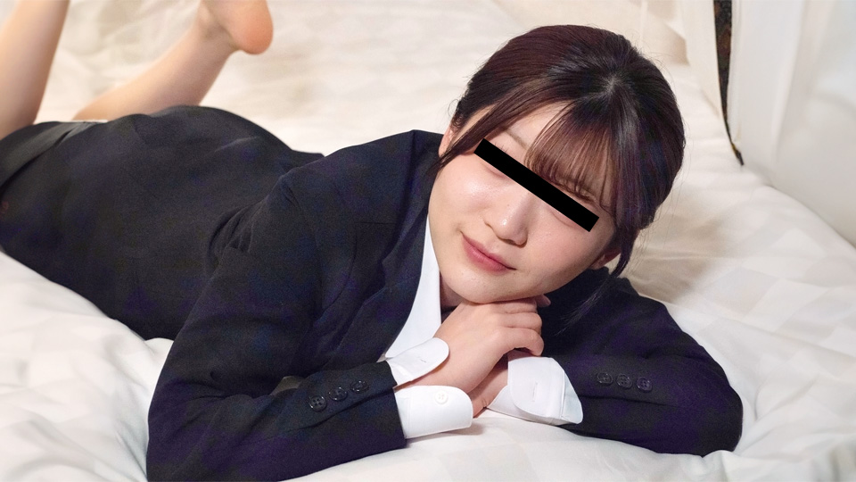 10musume 022525_01 娇小可爱求职女大学生面试现场遭无套内射！ 海报