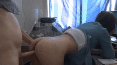后入性感女同事，一停就急得直扭动，更添销魂深喉吃鸡巴 海报