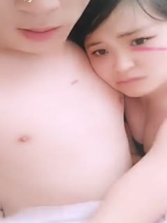 【国产】明星颜值的极品大奶白虎妹子和鸡巴还挺大的纹身小伙啪啪这男的之前玩过不少嫩妹子 海报