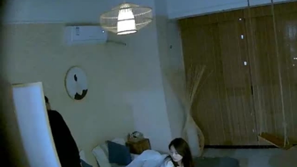 酒店偷拍系列：休息日白领美女遭360度激情偷拍诱惑 海报