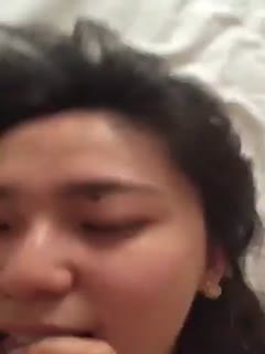 有一个特么猛的男朋友是一种什么样的体验呢。 海报