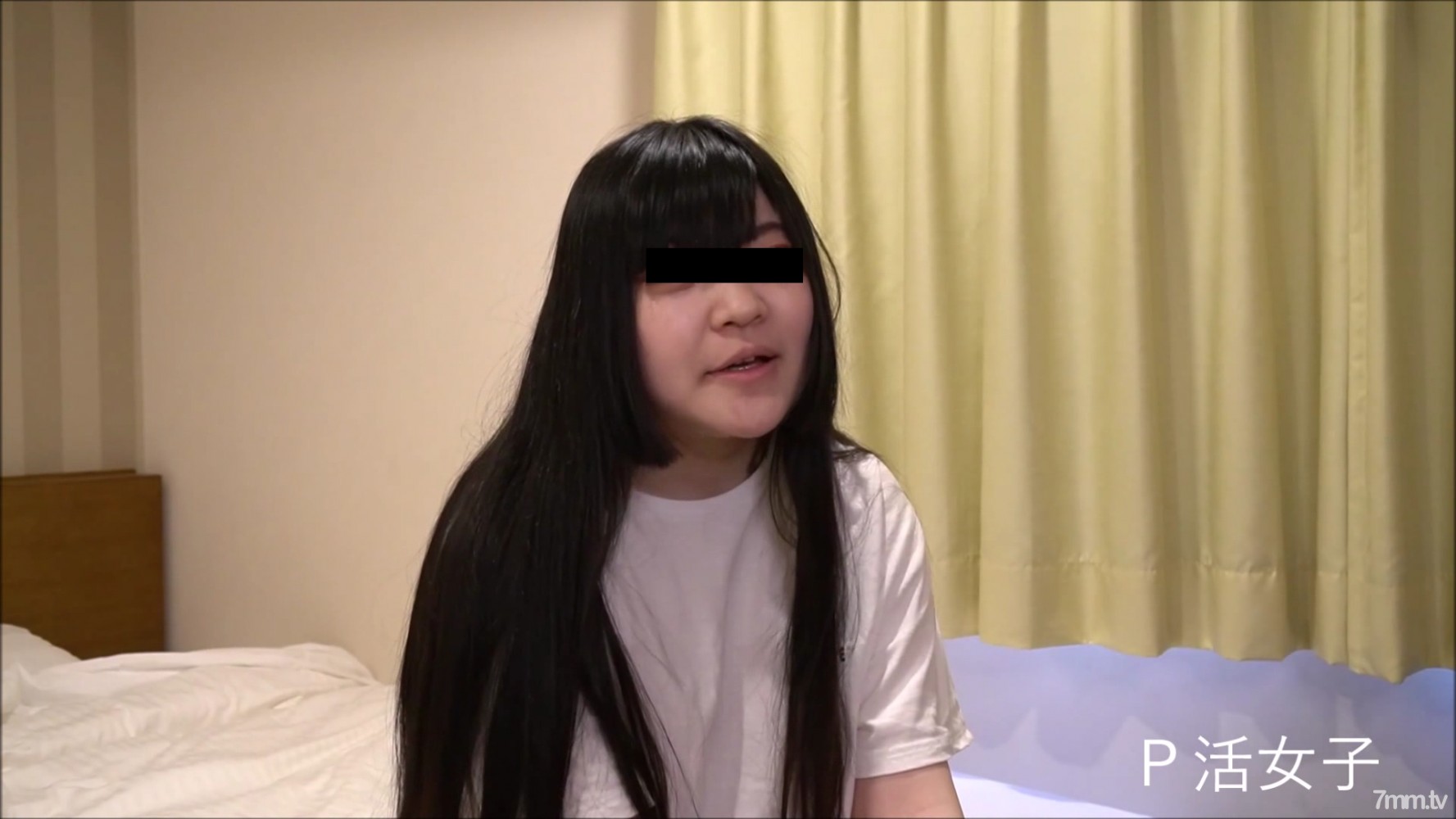 原始的Nakadashi！20岁 长发、斑点眼的职业学生，内心被操得生疼！ 海报