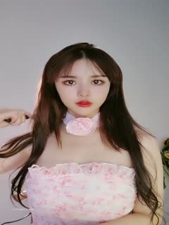 仙女不仅长得甜美颜值超高，完美的大奶，其他妹子望尘莫及_国风舞蹈_0 海报