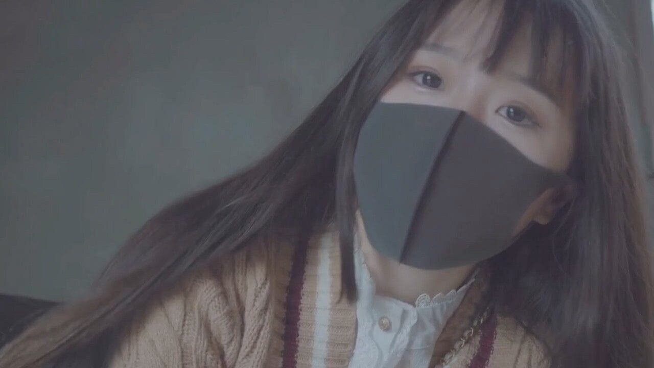 【糖心Vlog】 一日女友爱的肉体 少女租出自己被黑屌內射中出 海报